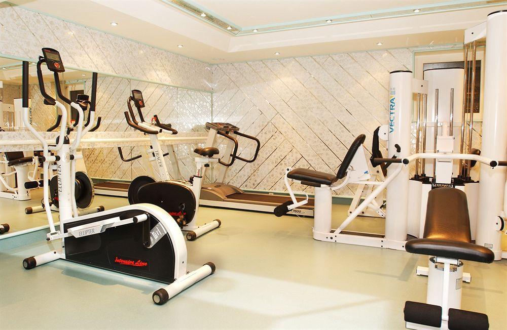 Flair Hotel Adlerbad 바트 페테르스탈-그리스바흐 외부 사진