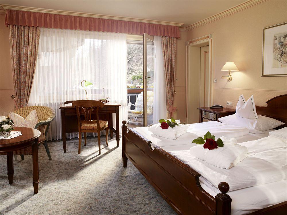 Flair Hotel Adlerbad 바트 페테르스탈-그리스바흐 외부 사진